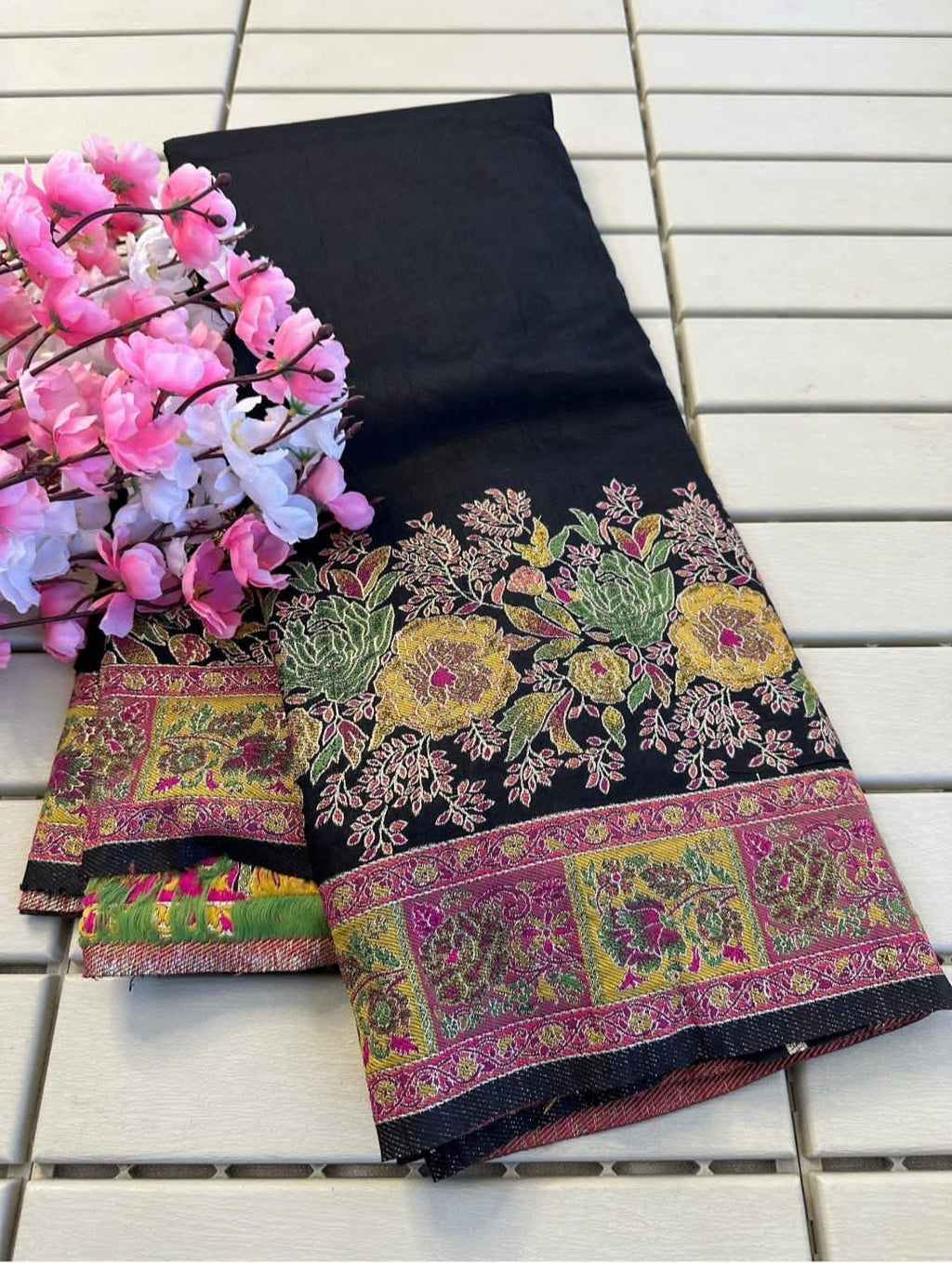 Pashmina Gulab
