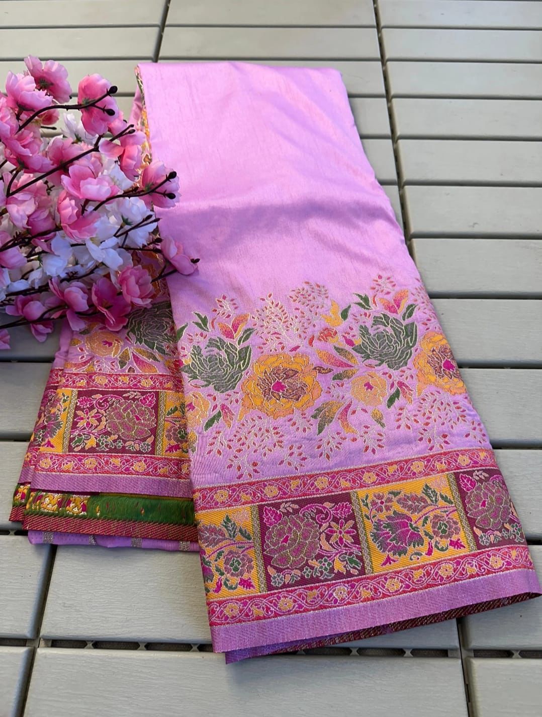 Pashmina Gulab