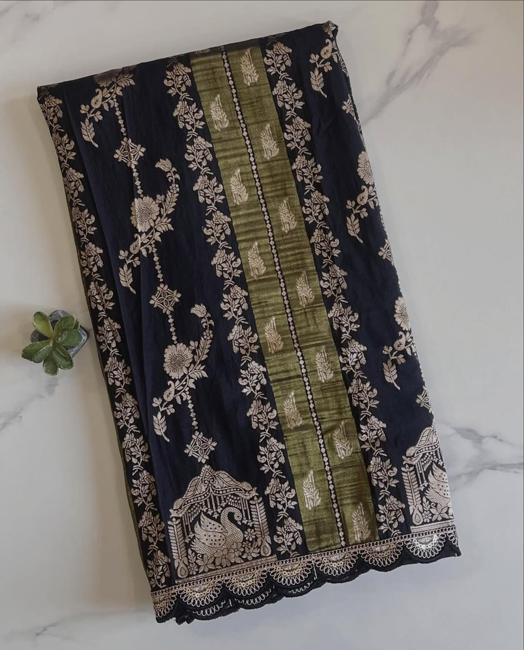 Khadi Tissue Work Border